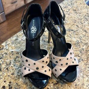 Rock Republic heels patent leather heel nude color decorative straps front 91/2